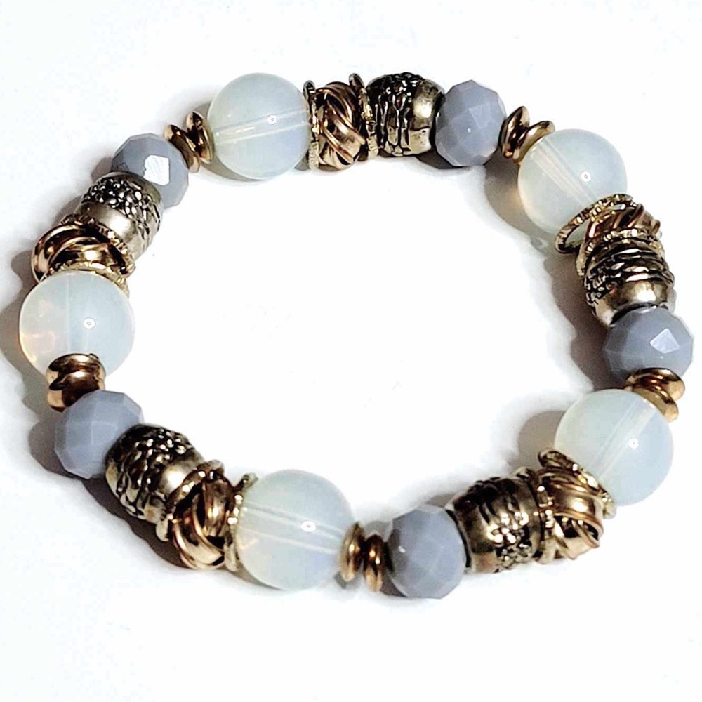 Vintage Heavy Veiled Marble Bead Gold Tone Gem Stone & Metal Bracelet 7"